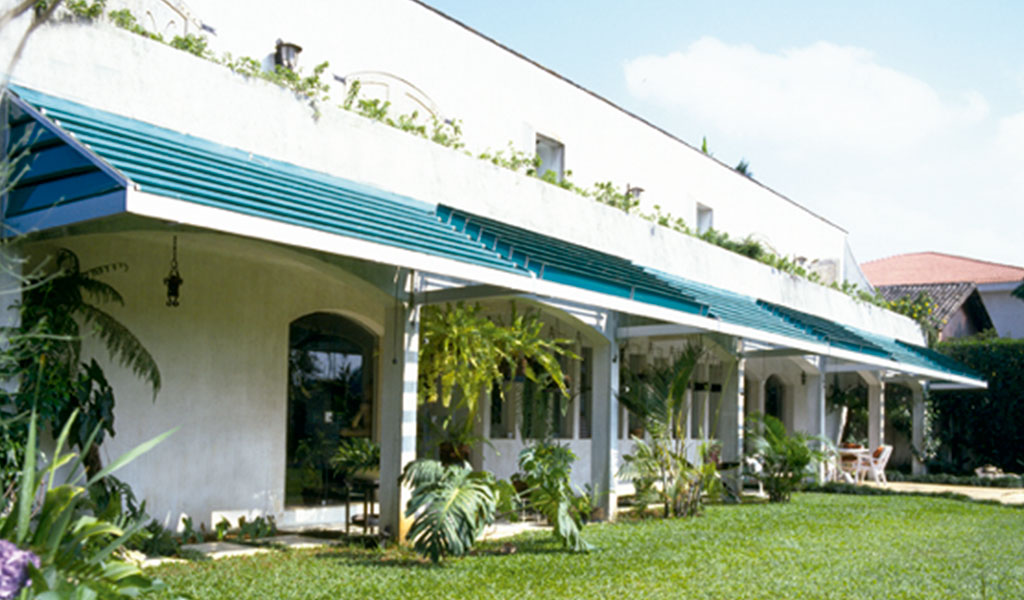 Toldo com fechamento lateral