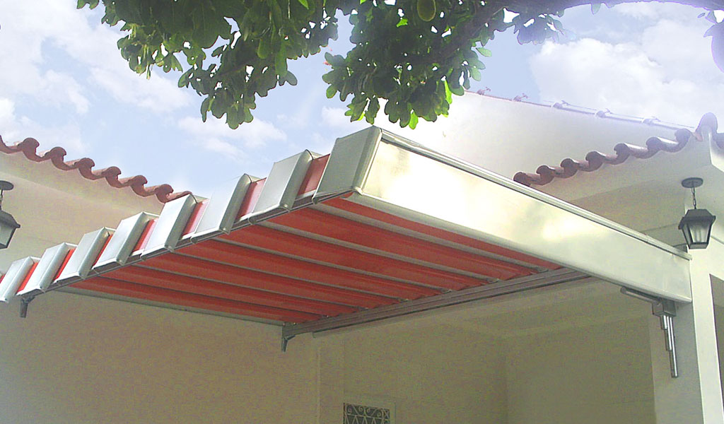 toldo fixo em alumínio, em diferentes cores